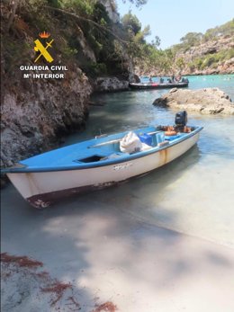 Archivo - Imagen de recurso de embarcación tipo patera en Baleares