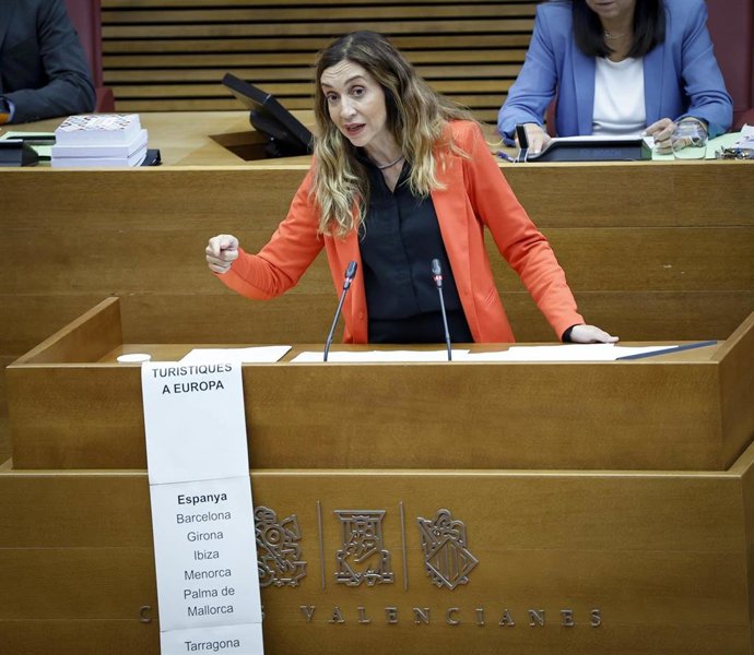 Archivo - La portavoz adjunta de Compromís Isaura Navarro