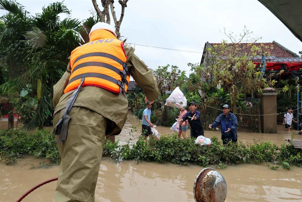 Archivo - Imagen de archivo de inundaciones en Vietnam, en noviembre de 2025