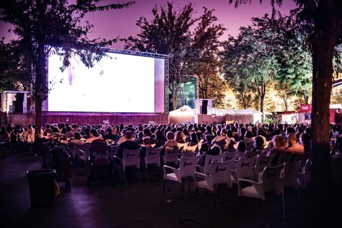 Cine de verano en el Parque de la Bombilla en ediciones anteriores