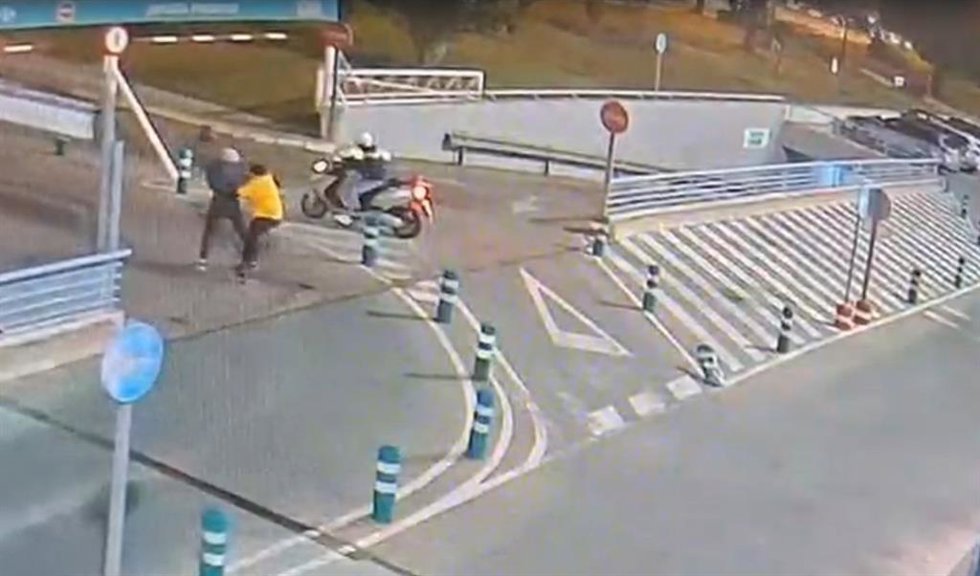 Imagen del momento de uno de los robos.