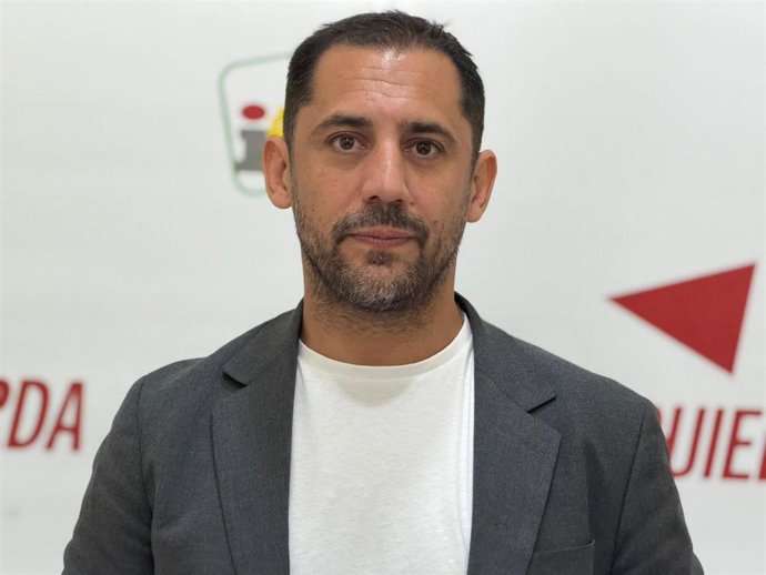 Archivo - El coordinador provincial de IU en Córdoba, Sebastián Pérez.