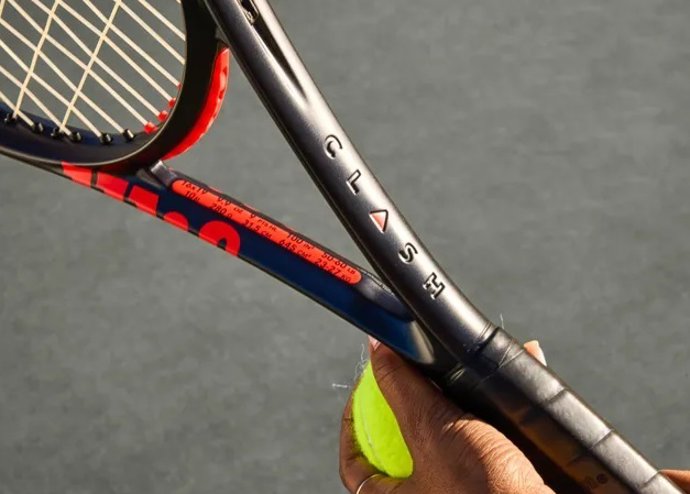 Archivo - Imagen de archivo de una raqueta de tenis. 