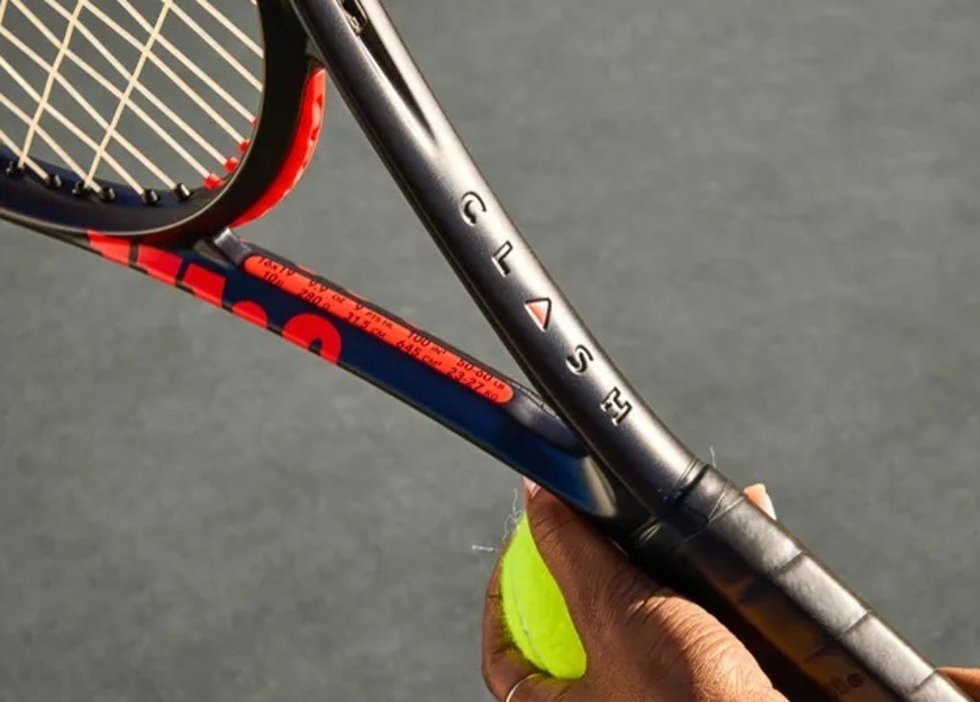 Archivo - Imagen de archivo de una raqueta de tenis. 
