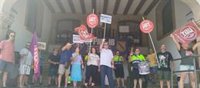 Decenas de trabajadores de Sóller 2010 se concentran para reclamar el desbloqueo de la negociación colectiva