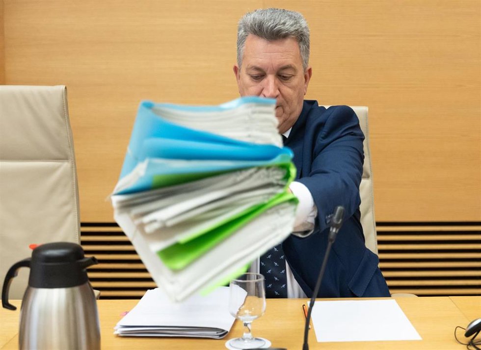 Archivo - El vicepresidente tercero y conseller de Medio Ambiente, Infraestructuras, Territorio y de la Recuperación, Vicente Martínez Mus