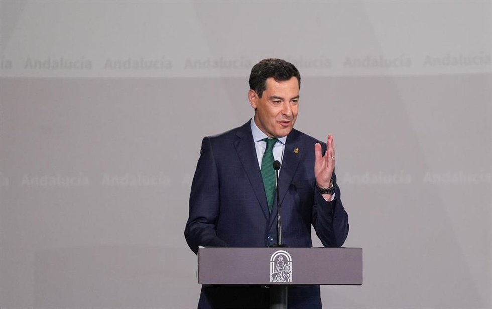 Archivo - El presidente de la Junta de Andalucía, Juanma Moreno.