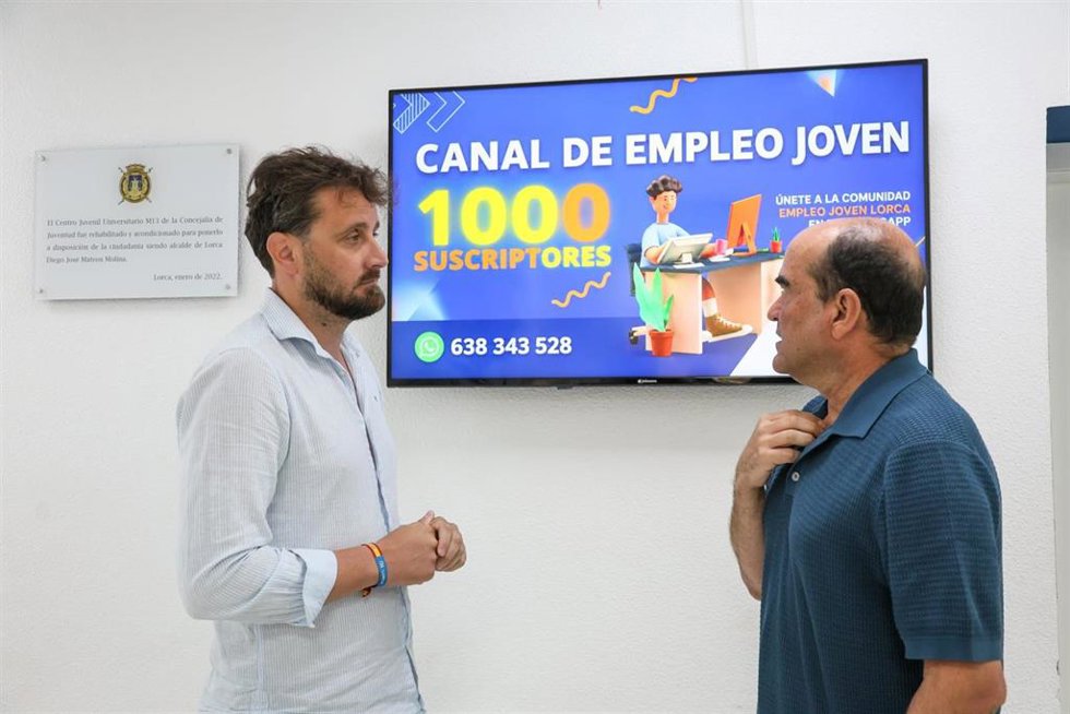 Presentación de los datos del canal de WhatsApp ‘Empleo Joven Lorca’