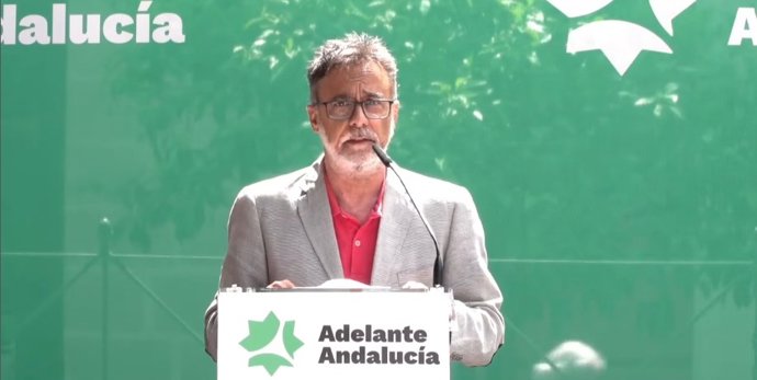 El portavoz de Adelante Andalucía en Jerez, Carlos Fernández.