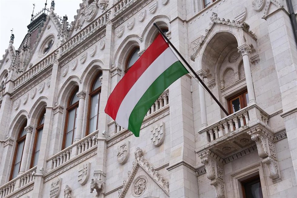 Archivo - Bandera de Hungría en Budapest