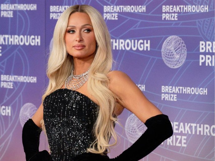 El 'gloss' que usa Paris Hilton para dar volumen a sus labios de manera inmediata