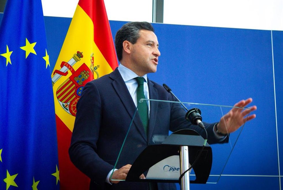 El eurodiputado Raúl de la Hoz durante una intervención