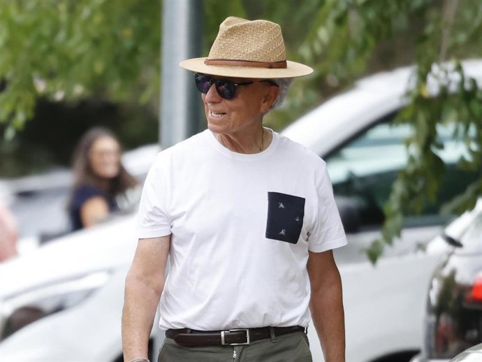 Ortega Cano disfruta del verano con su hijo mientras Ana María Aldón prepara su boda con Eladio