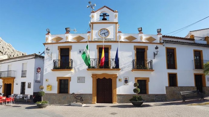 Fachada del Ayuntamiento de Montejaque (Málaga).