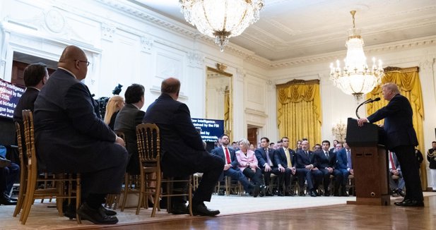 Trump exige a los republicanos que incorporen a Irán al nuevo proyecto de ley de sanciones contra Rusia