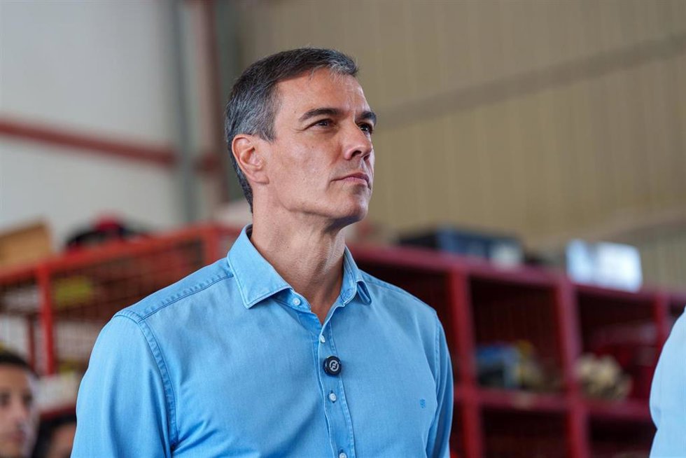 El presidente del Gobierno, Pedro Sánchez, visita el puesto de mando avanzado del incendio forestal de Los Gallardos (Almería). A 13 de julio de 2026 en Turre, Almería (Andalucía, España). Pedro Sánchez, ha visitado este lunes, 13 de julio, las zonas afec