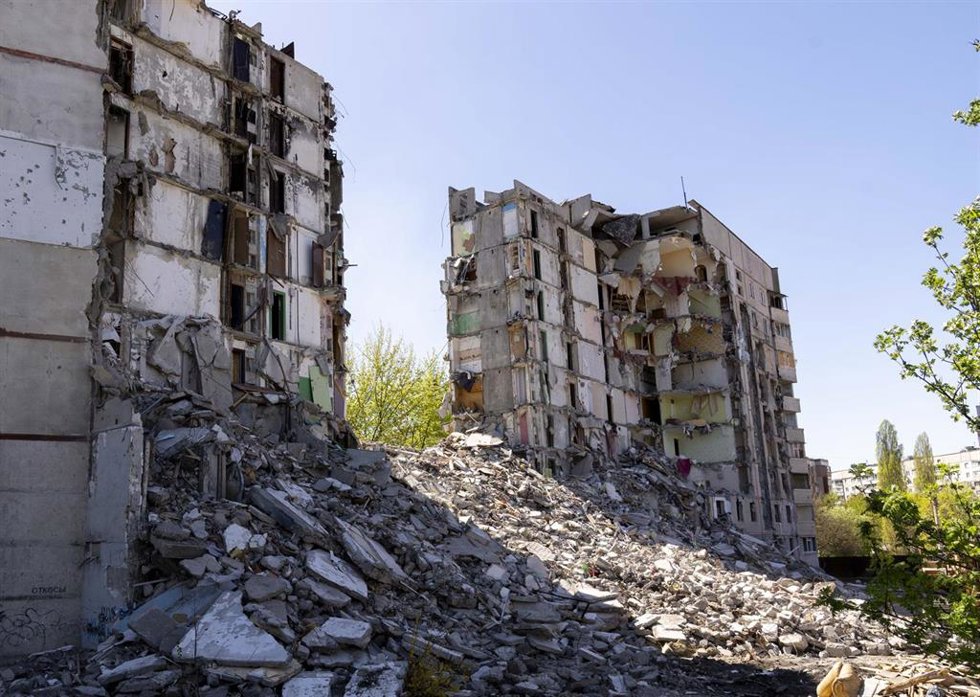 Archivo - Secuelas de un ataque ruso en Járkov (Ucrania), a 20 de abril de 2026 