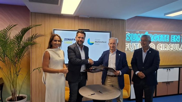 Imagen del Clúster Marítimo Naval de Cádiz en su sede en el edificio Zona Base Incubazul en la Zona Franca