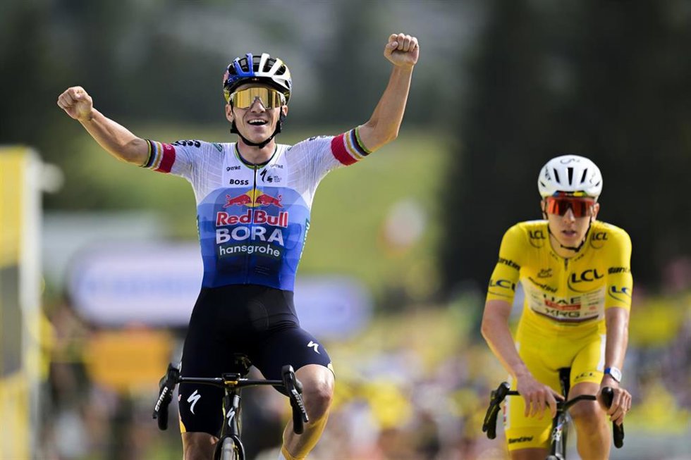 Remco Evenepoel gana a Tadej Pogacar la etapa 15 del Tour