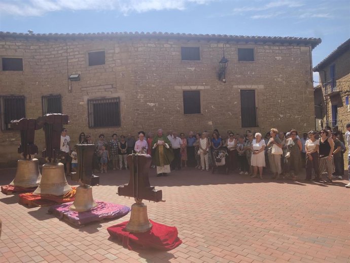 Acto de presentación de las cuatro campanas de Biscarrués restauradas.