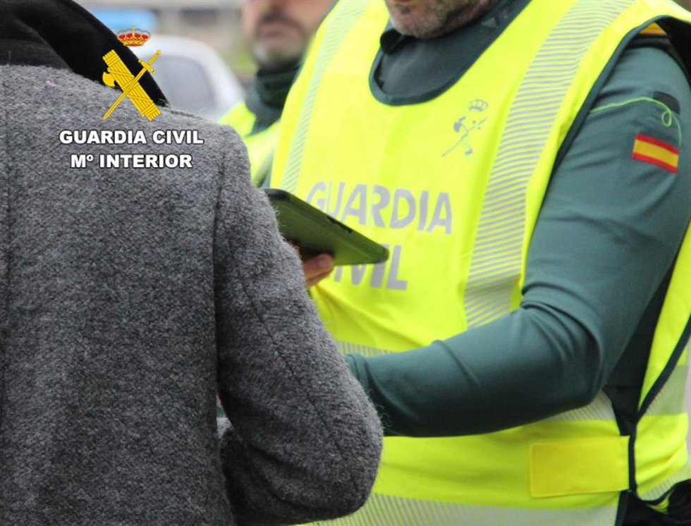 Detenidos tres hombres en Cantabria que estaban en busca y captura por estafa