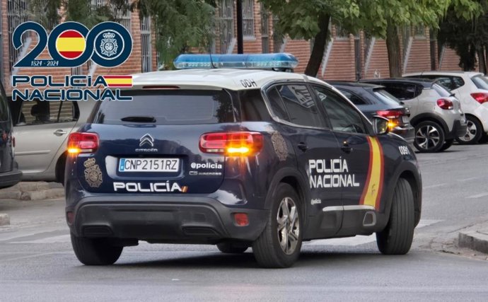 Vehículo de Policía Nacional en Granada