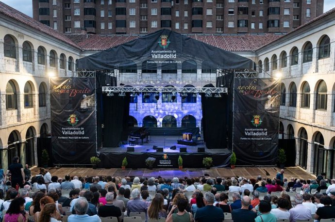 Un concierto en la hospedería de San Benito.