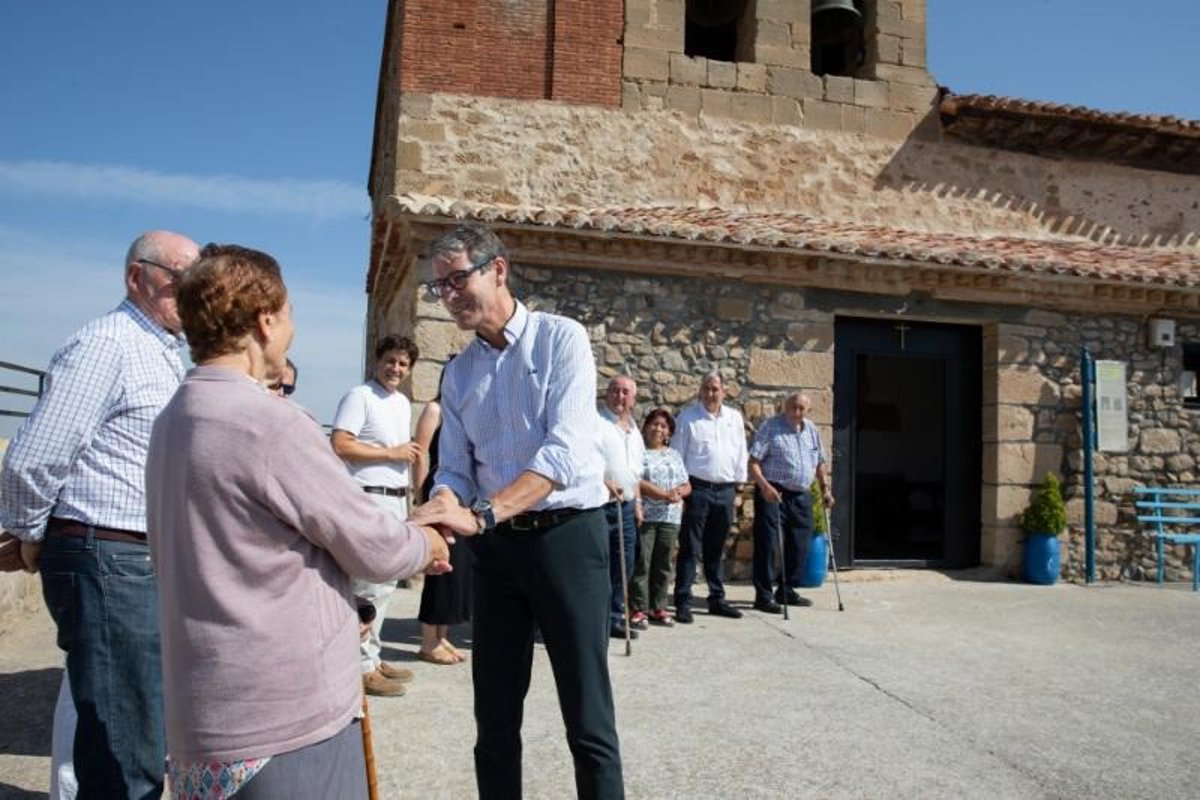 La restauración del atrio cubierto refuerza la conservación de la iglesia de San Román de Morales