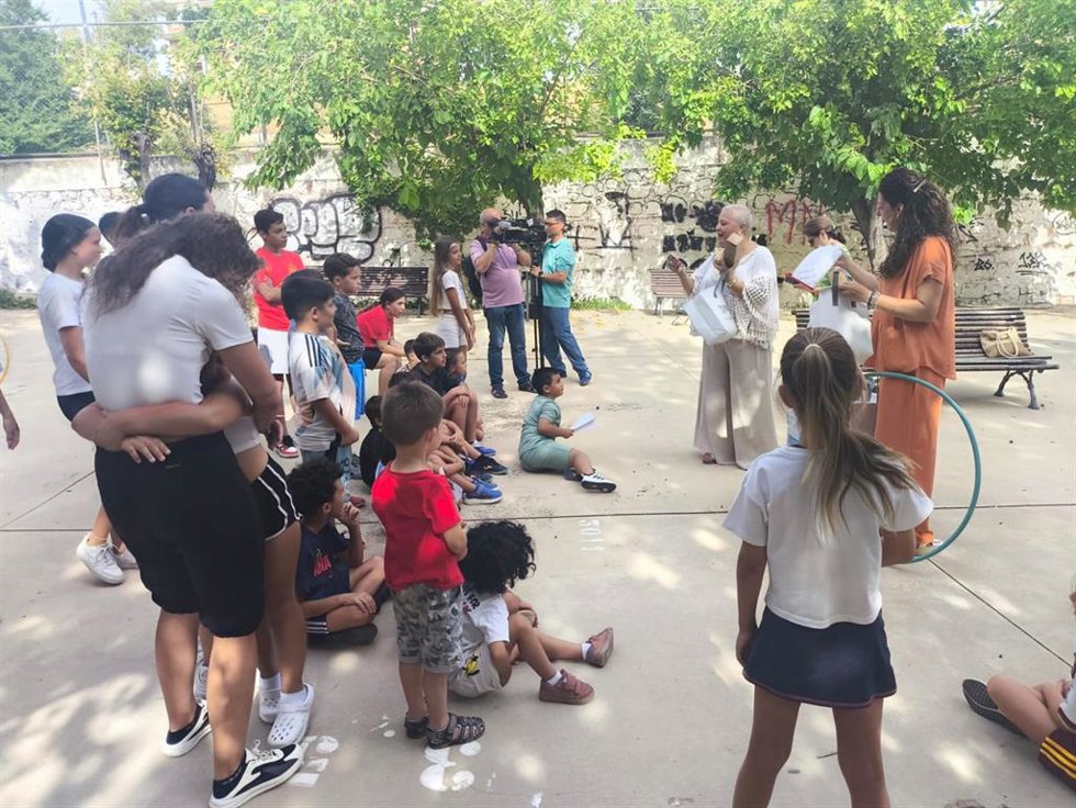 Visita a la Escuela de Verano