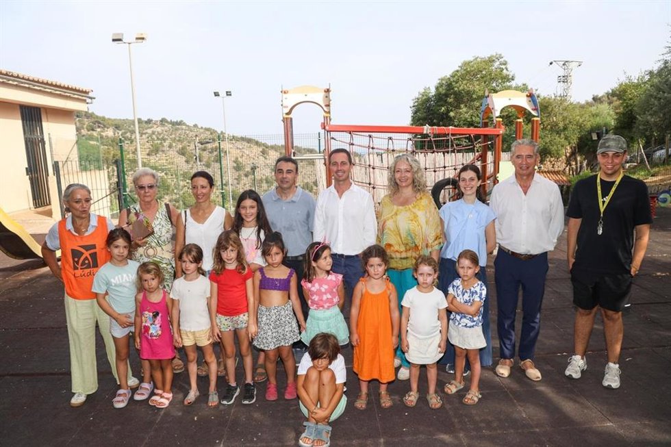 La escuela de verano de Deià acoge a 20 niños con fondos del Consell de Mallorca.