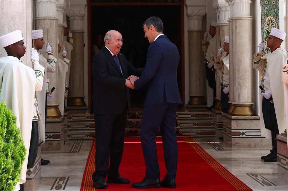 El presidente del Gobierno, Pedro Sánchez, y el presidente de Argelia, Abdelmadjid Tebboune, en Argel, Argelia, a 20 de julio de 2026.  