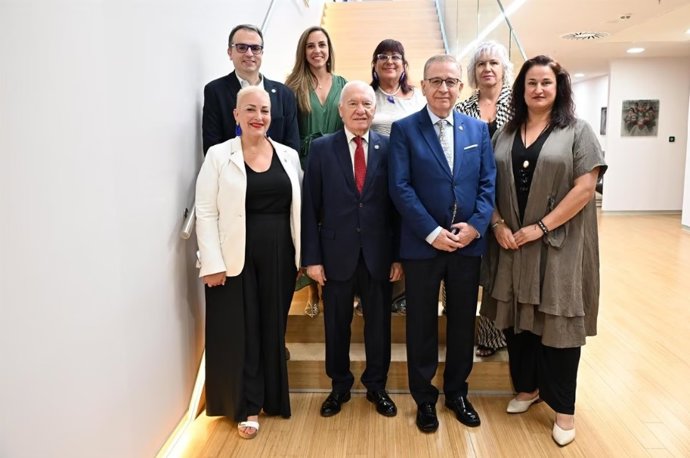 Imagen de los miembros de la Comisión Ejecutiva del CGE.