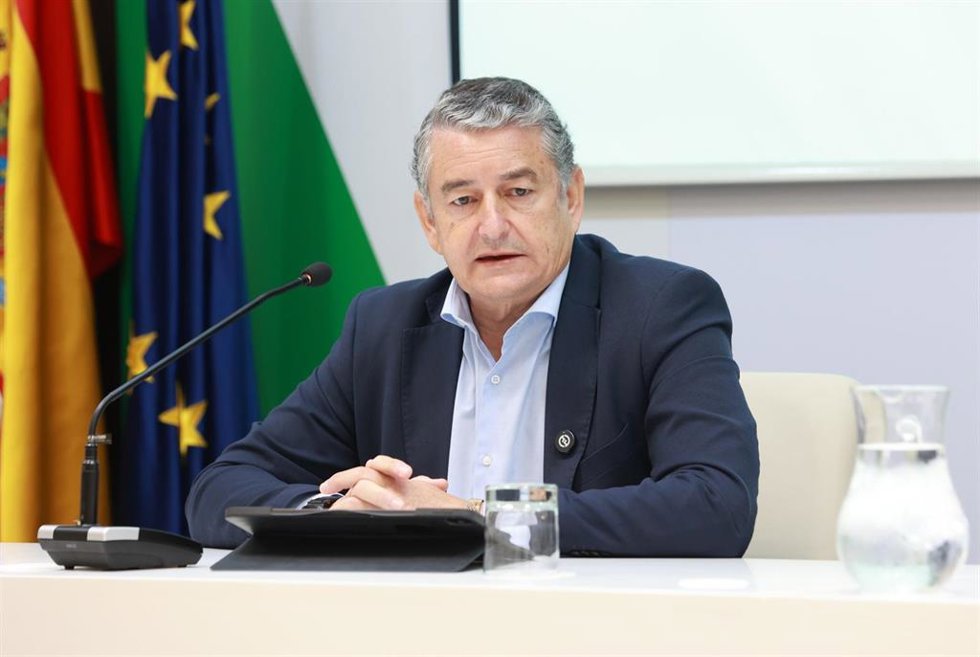 El vicepresidente primero y consejero de Presidencia, Sanidad y Emergencias, Antonio Sanz