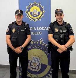 La Policia Local salva la vida a un home que va patir una parada cardiorespiratòria