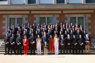 Los Reyes de España, don Felipe VI y doña Letizia, la Princesa de Asturias y la infanta Sofía reciben a la selección española de fútbol en el Palacio de La Zarzuela de Madrid