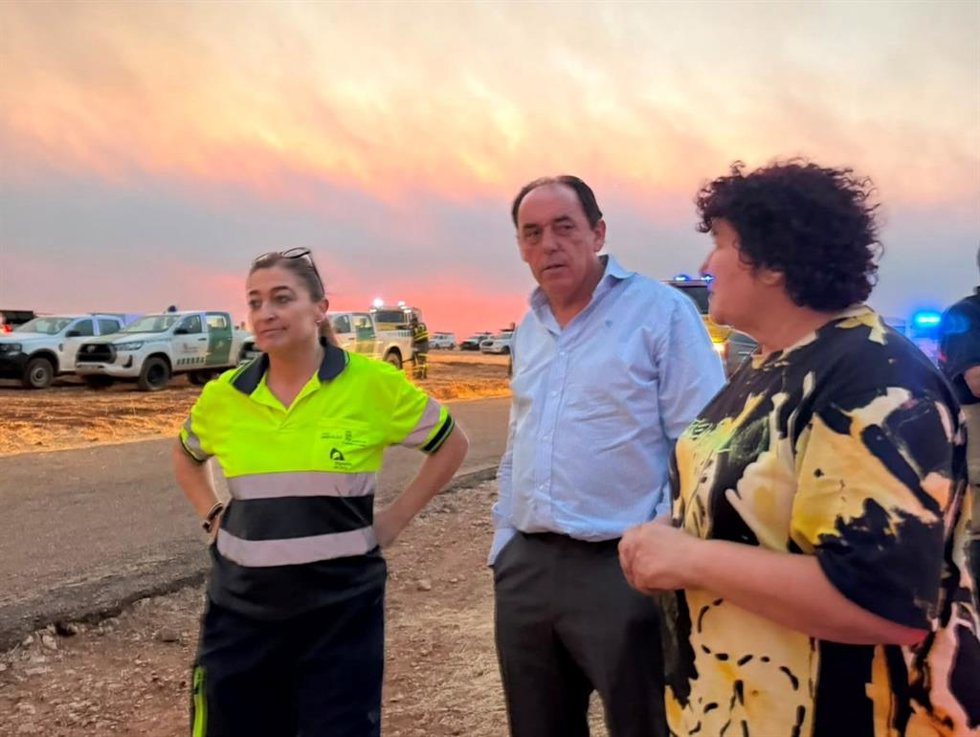 El presidente de la Diputación Provincial de Soria, Benito Serrano, se ha desplazado en la tarde de este lunes hasta la localidad de Retortillo