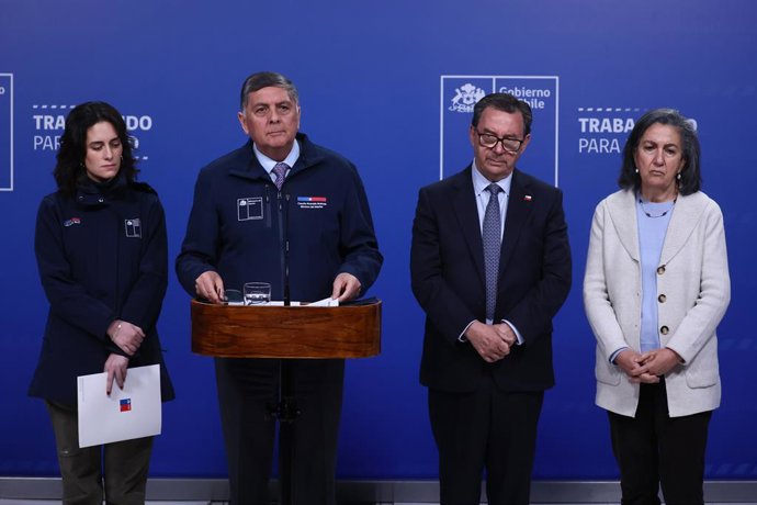 Santiago 1 de julio 2026. El biministro del Interior y Vocero de Gobierno, Claudio Alvarado, encabeza punto d prensa en La Moneda Dragomir Yankovic/Aton Chile