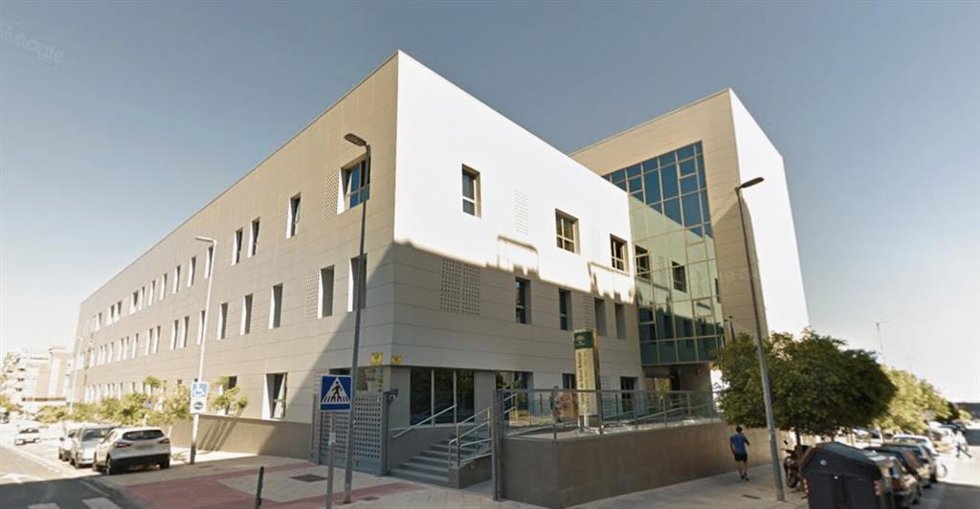Archivo - Centro de salud Bulevar donde se produjo el apuñalamiento en una pelea/Archivo