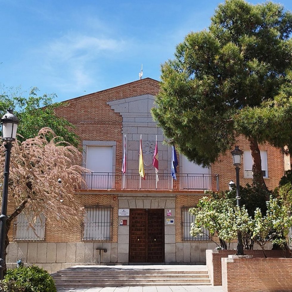 Fachada del Ayuntamiento de Alameda de la Sagra