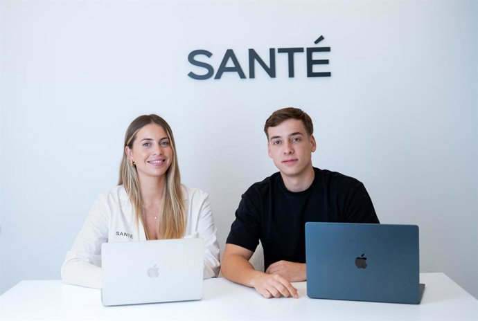 Sol Monsalve, medical director & partner, y Héctor Carrillo, fundador y CEO de Santé