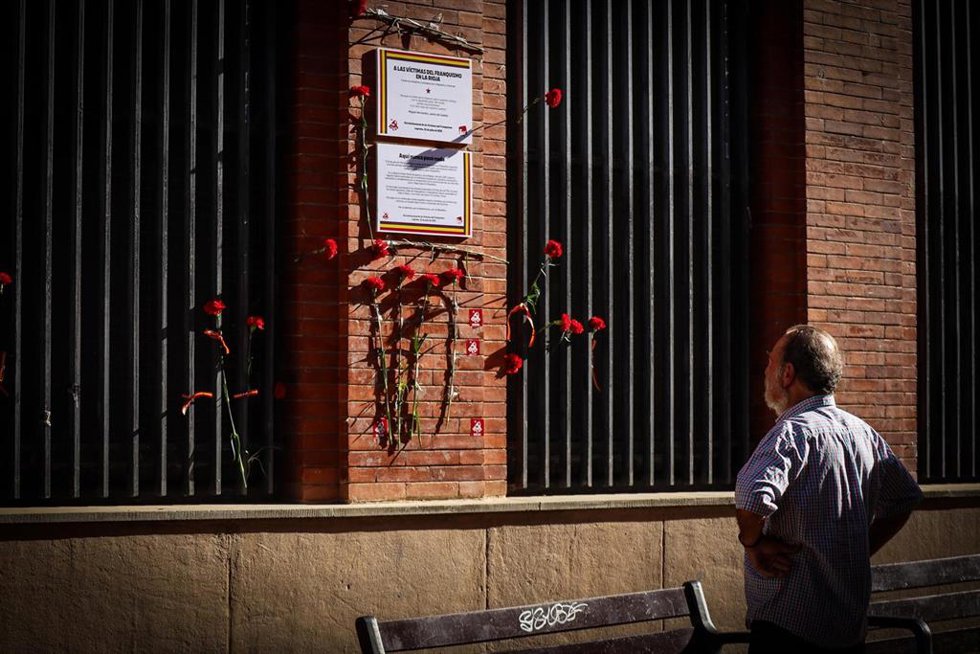 El exsecretario general de CC.OO y político de IU, Jesús Cámara, en el acto homenaje por el Día de las Víctimas del Franquismo