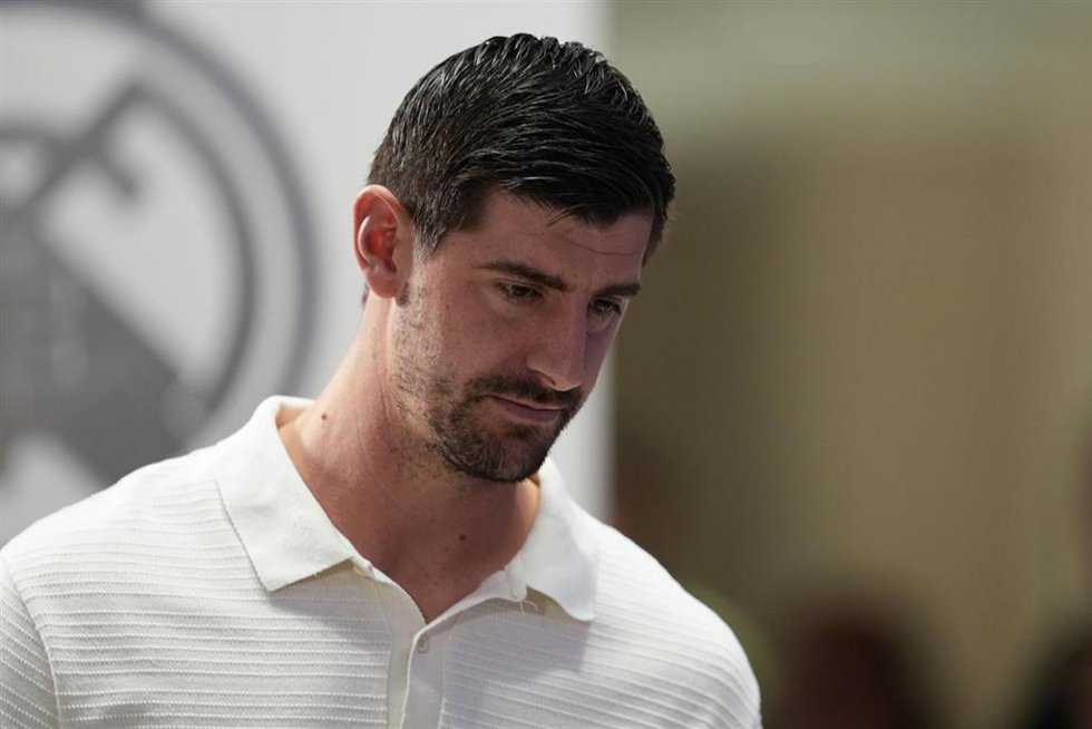 Archivo - El portero del Real Madrid Thibaut Courtois en la gala de Bota de Oro de 2025.