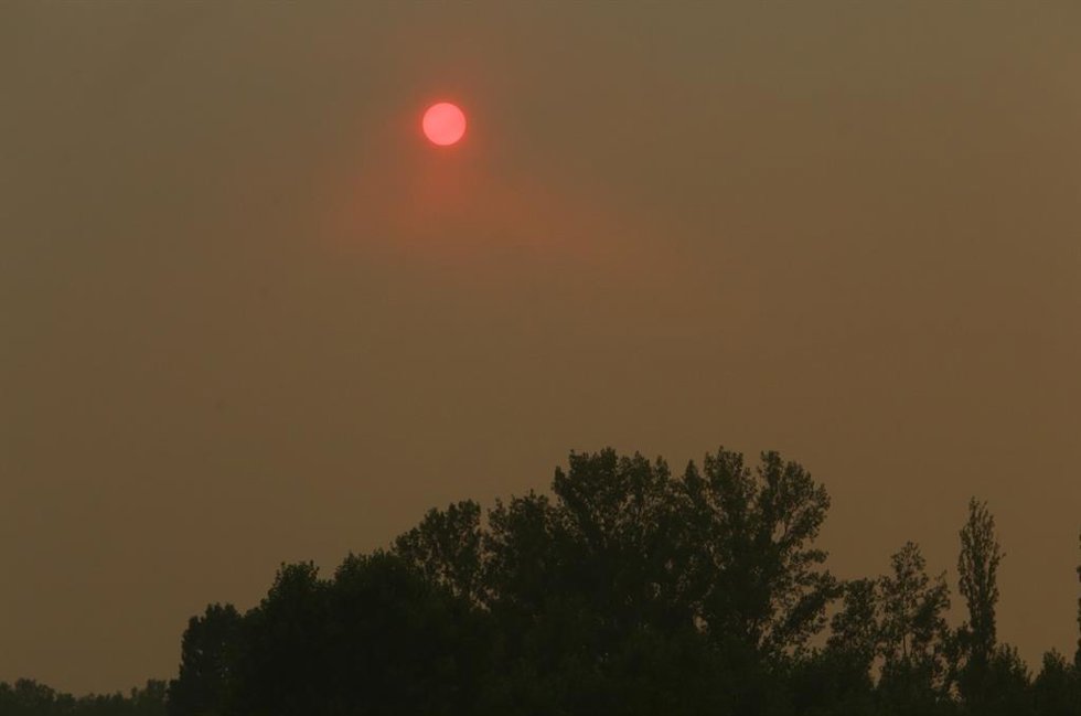 La Junta recomienda limitar las actividades al aire libre en Soria ante la contaminación por partículas por el incendio