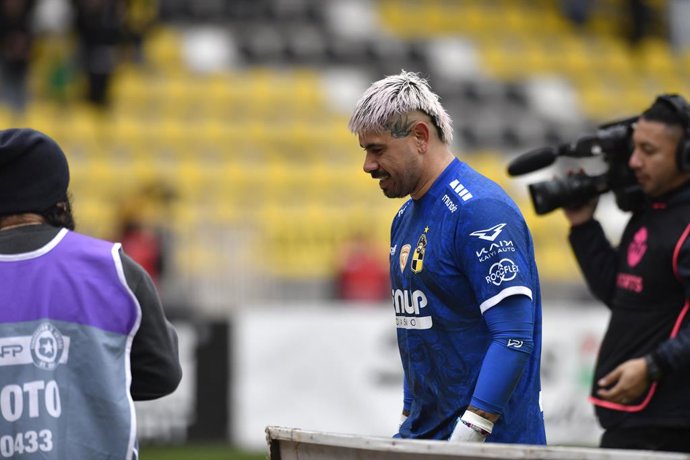 Futbol, Coquimbo Unido vs Union La Calera. Semifinales, Copa de la Liga 2026. El jugador de Coquimbo Unido Diego Sanchez, es fotografiado al termino de un partido copa de la liga disputado en el estadio Francisco Sanchez Rumoroso en La Serena,