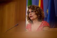 Montero critica los "tropezones" del nuevo Gobierno andaluz al echar a andar y las propuestas como senadores de Vox