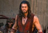 Foto: Can Yaman vuelve a Telecinco convertido en el legendario pirata Sandokán