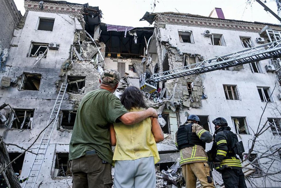 Imagen de archivo de las consecuencias de un ataque ruso sobre Zaporiyia.