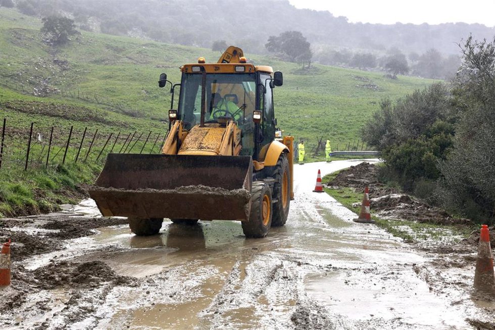 Archivo - Imágenes de la carretera afectada por las reciente lluvias. A 29 de enero de 2026 en Grazalema, Cádiz (Andalucía, España). 