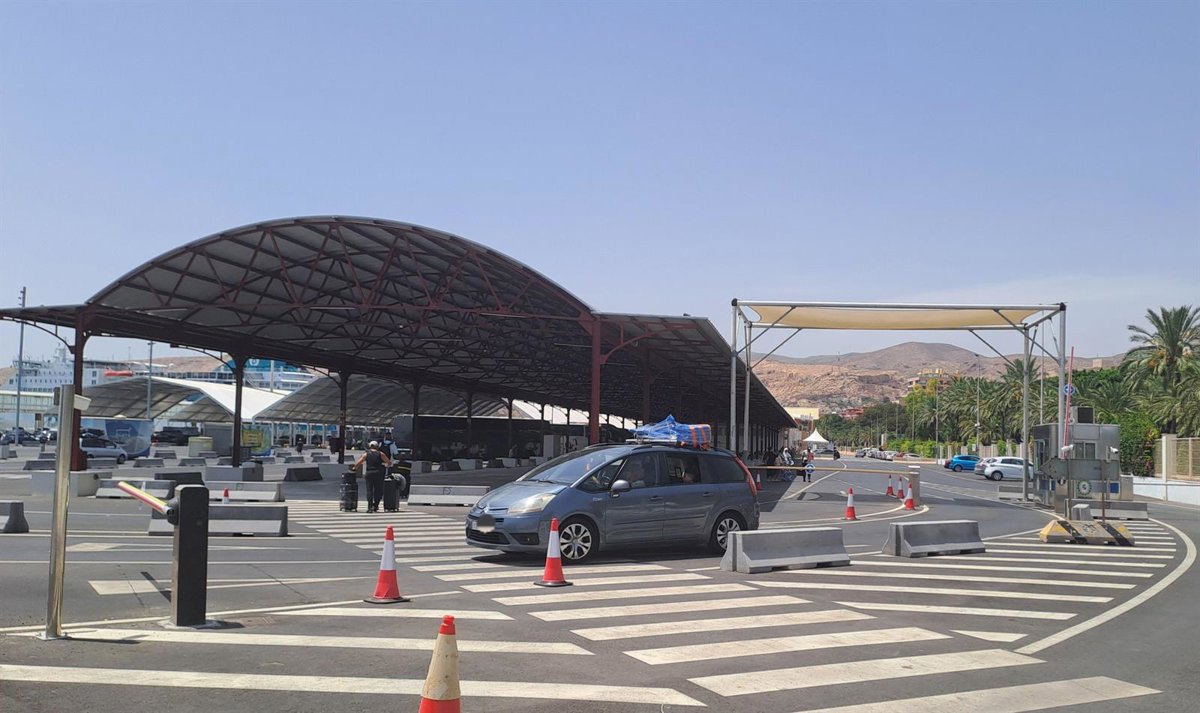 La Operación Paso del Estrecho supera los 153.000 pasajeros en Almería, un 2,5% más que en 2025