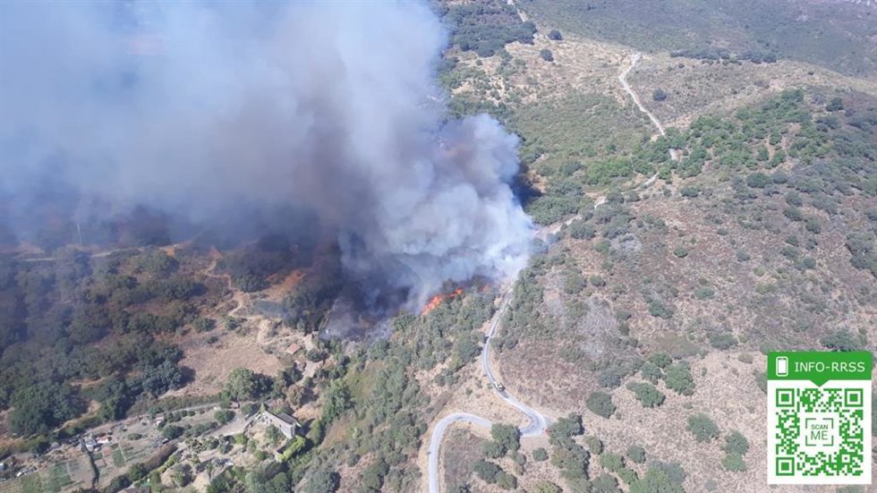 Archivo - Incendio en Almonaster la Real (Huelva).